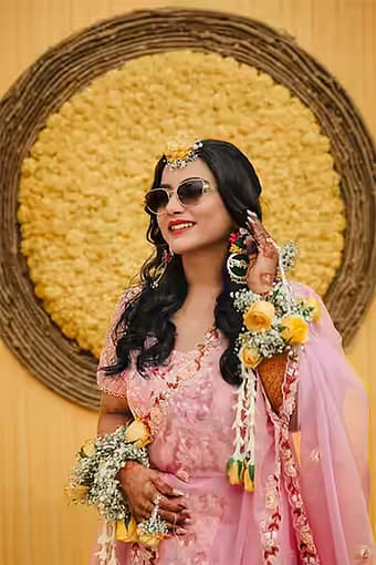 Vibrant Haldi / Gaye Holud ceremony in Kolkata, West Bengal - Bengali wedding photography in Kolkata